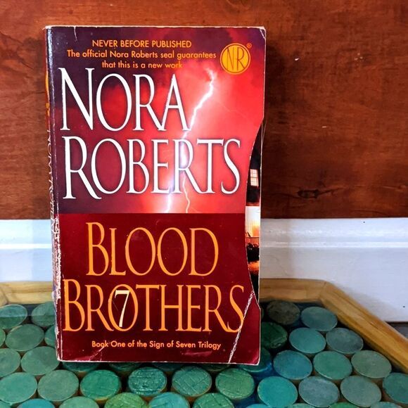 4/$10 Blood brothers book one of the sign of seven trilogy by Nora Roberts - Picture 1 of 3